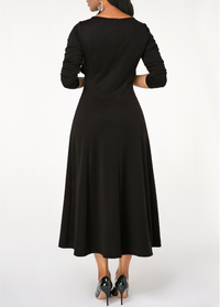 ELEGANTNE KLEIT JOHNNIE must ja roosa